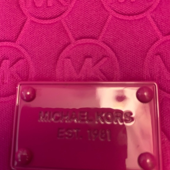 Michael Kors Tablet Case/Bag - Picture 4 of 6